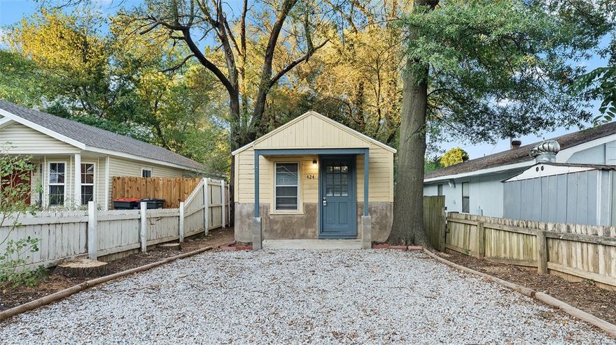 *Please note this is a no cat property, 1 small (<20lbs) dog is allowed with applicable pet fees*

This cozy 504 sq ft home at 424 E Velma Ave in the heart of Springdale, AR, sits just half a block from the Greenway trail system. This charming one-bedroom, one-bathroom retreat offers a bright, inviting atmosphere perfect for those seeking comfort and simplicity. Natural light fills the space, creating a warm, relaxing ambiance. Whether unwinding after a long day or hosting an intimate gathering, this home provides the ideal setting. With its prime location and welcoming vibe, this hidden gem offers a lifestyle that feels just right.

We do not advertise on Craigslist or Facebook Marketplace.

S.A.F.E. Property Management residents are enrolled in the Resident Benefits Package (RBP) for $35.00/month which includes liability insurance, credit building to help boost the resident’s credit score with timely rent payments, up to $1M Identity Theft Protection, HVAC air filter delivery...etc.