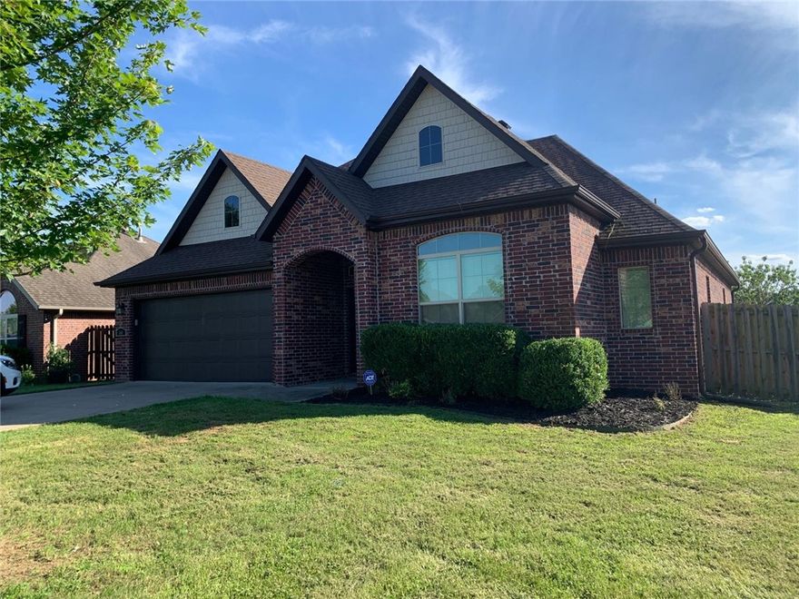 Excellent rental opportunity with several upgrades and plenty of space. This house features several amenities including open floor plan, crown molding, hardwood floors, granite counter tops through out, and all appliances are included. Nice fenced in back yard perfect for playtime with the family or entertaining guests. Great Location & Neighborhood. Don't miss out on this one.