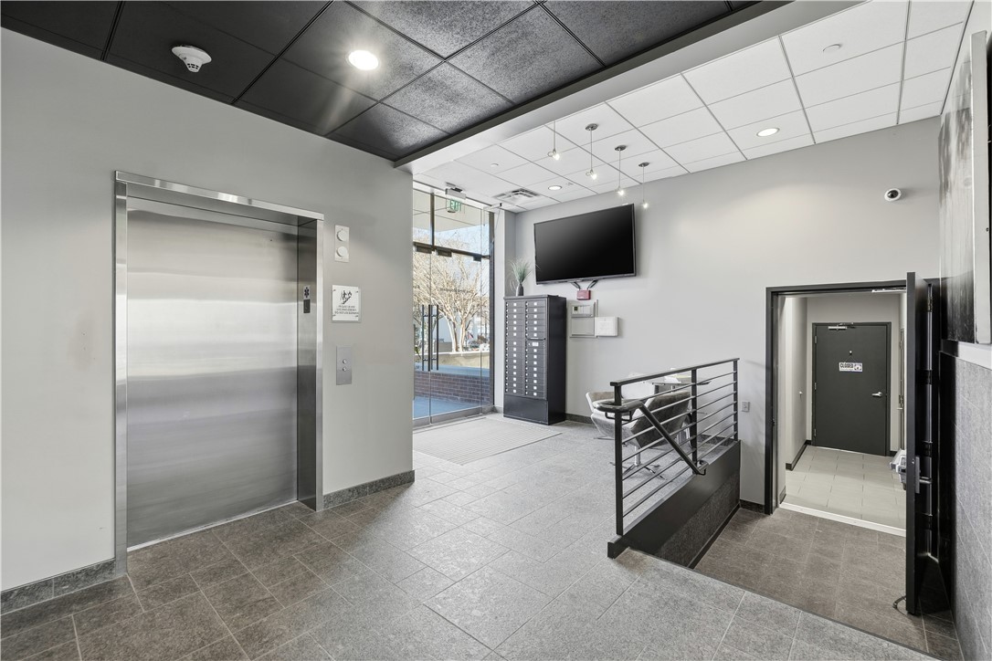 FAYETTEVILLE ORIGINAL - Commercial Lease