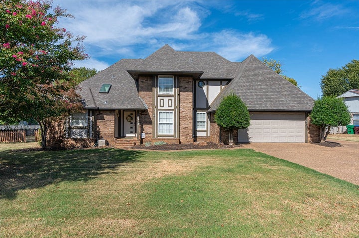 Photo 1 of 55 — 9912 Kingsley Place, Fort Smith, AR 72908