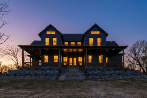 Photo of 21665 Griggs Road, Springdale, AR 72762 (MLS # 1341369)