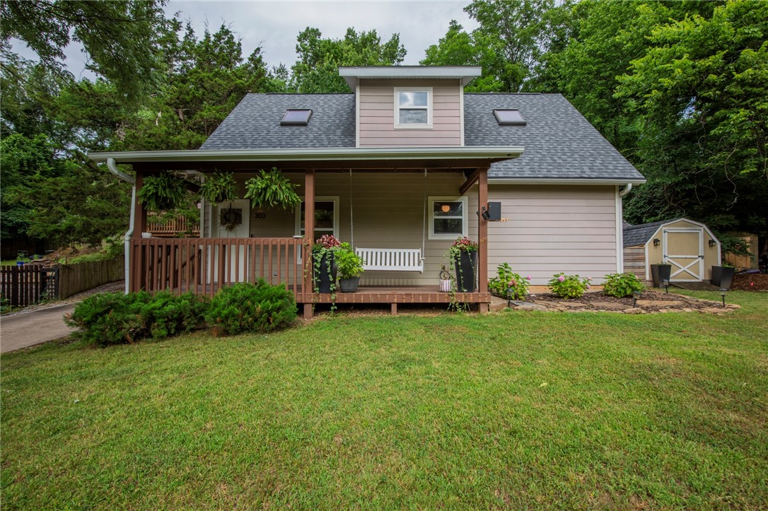 If you're wanting to have direct access to the Greenway Trail and all that Fayetteville has to offer, this home is for you. It's more than a home. Take the Lower Ramble/Greenway North to access the Walton Arts Center, Dickson St, or see a show at George's. Head south to enjoy shopping and dining just south of the property. Less than 2 miles to Razorback Stadium. Enjoy music and art just steps away every Friday evening. Inside you'll have a crisp Fayetteville home that is everything good about Fayetteville. 2 beds and full bathroom upstairs with the primary bed and bath downstairs. Enjoy a coffee on the front patio. It's rare a nicely conditioned home ever sees this market right on the trail. Enjoy the peace of mind with a roof that was replaced in 2023 and turn key home.