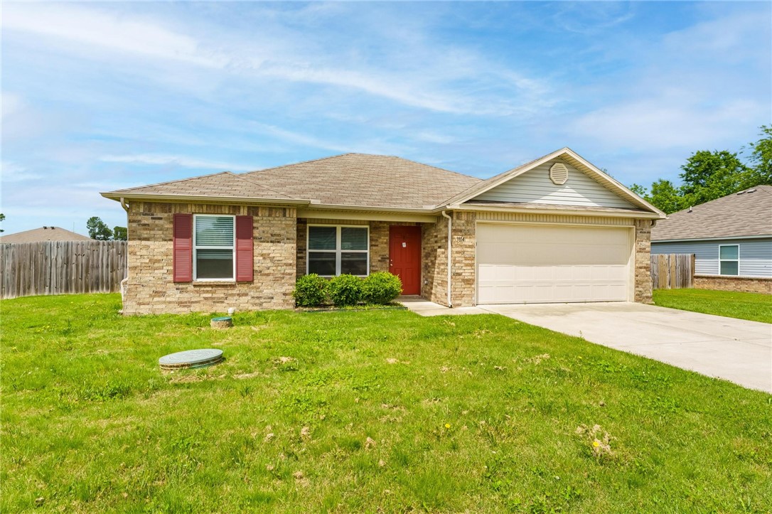 Come check out this cute and comfy home in an awesome neighborhood! With 3 bedrooms and 2 bathrooms, there’s plenty of room to spread out. The open layout connects the living room, dining area, and kitchen—making it a great spot to hang out or host friends. The kitchen comes with an electric range and dishwasher, so cooking and cleaning up is super easy. The primary bedroom has a big walk-in closet, and the other rooms are perfect for kids, guests, or even a home office. Out back, you’ll find a fenced yard that’s great for BBQs, playing with the kids, or just kicking back with a book. This place has everything you need—come take a look!