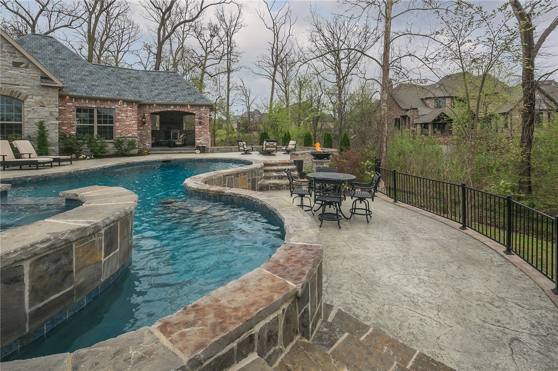 PINNACLE - Residential