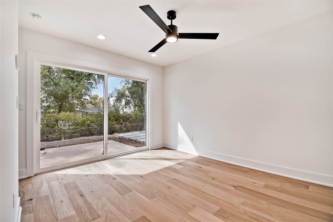 9TH & A HORIZONTAL PROPERTY REGIME-BENTO - Residential