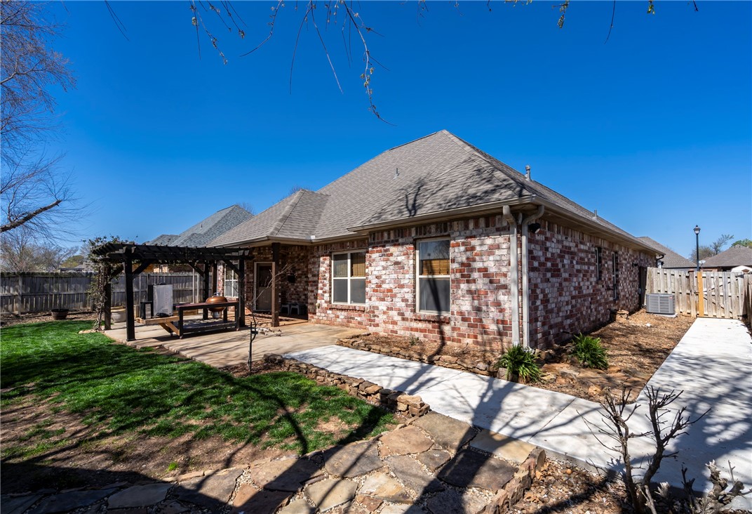 Perry Place Rogers - Residential