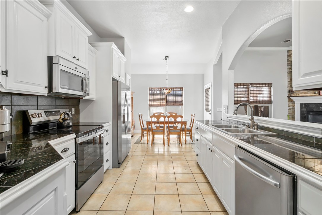 Perry Place Rogers - Residential