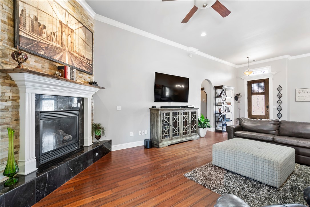 Perry Place Rogers - Residential