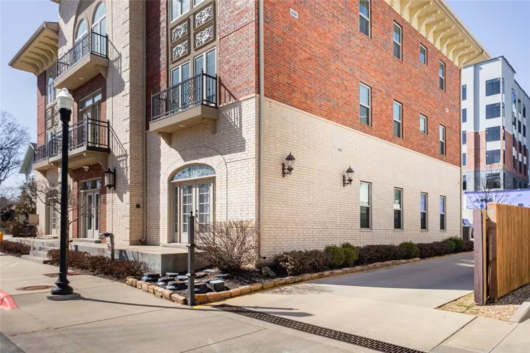 American Flats - Residential Lease