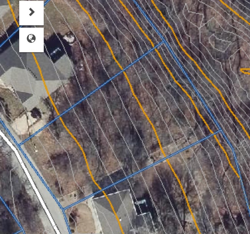 This .31 acres, Bella Vista lot sits close to the Back 40 Trails, perfect for mountain bike enthusiasts. A great spot to build and enjoy everything Northwest Arkansas has to offer!