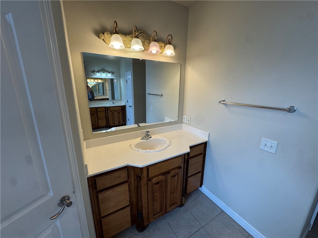 Lyndal Heights Ph 4 Bentonville - Residential Lease