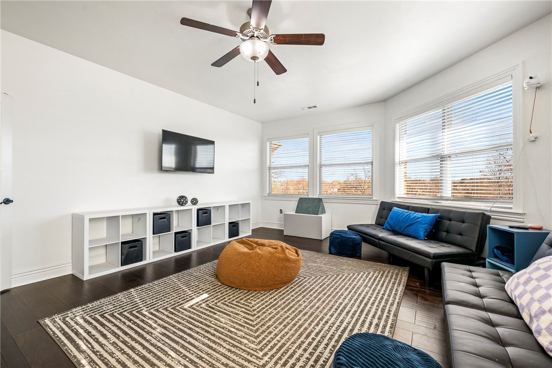 Pinnacle Gardens Sub Rogers - Residential