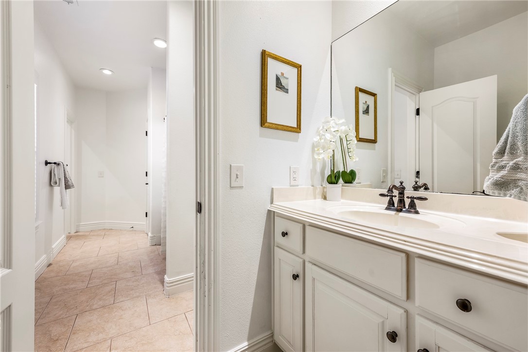 Pinnacle Gardens Sub Rogers - Residential