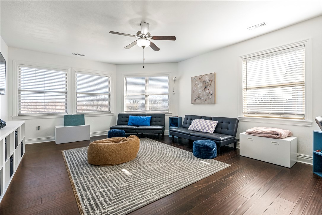 Pinnacle Gardens Sub Rogers - Residential