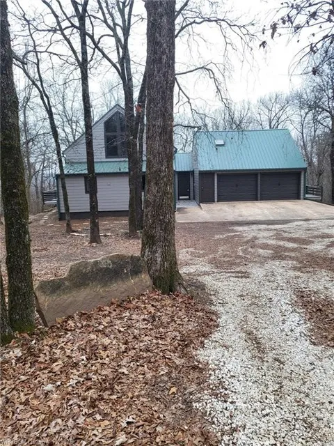 MLS: 1300355