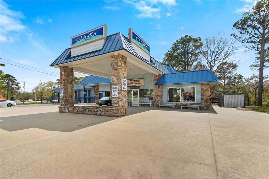 Seller Financing Available! Welcome to Ozarka Lodge, a 4 story hotel nestled in Eureka Springs and totaling 45 rooms. Among them are 29 double queen rooms, 11 king rooms, 4 king rooms w/ jacuzzi tub, and 1 double queen room w/ jacuzzi tub. Guests can also enjoy the pool, that also features convenient access underneath. This property also offers a 2bed living quarter complete with a kitchen, dining room, living room, and private balcony, great for employee housing. Priced at $94 PSF, which is less than half the current construction cost. The property is cinder block construction with a metal sloping roof featuring a concrete underlie only 7 to 8 years old. Regular double queen/king rooms rents for $69/night during the week, $79 on the weekends. During peak seasons these same rooms go for $89 on the weekends. For major events, they rent for $139/night. Rooms with jacuzzis rent around $115 or $189 during events. Estimated gross at $384,000, expenses estimated at $239,000, NOI estimated at $145,000 and a 9.1% cap rate.