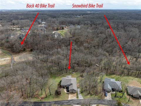 Photo of 57 Sunderland Drive, Bella Vista, AR 72714 (MLS # 1338354)