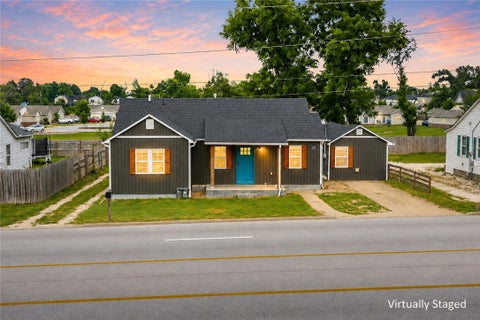 Photo of 519 N 8th Street, Rogers, AR 72756 (MLS # 1359682)