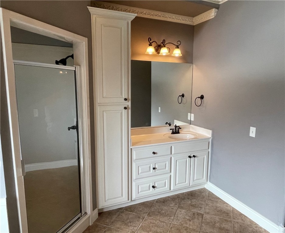 Pinnacle Sub Ph 3, The Rogers - Residential
