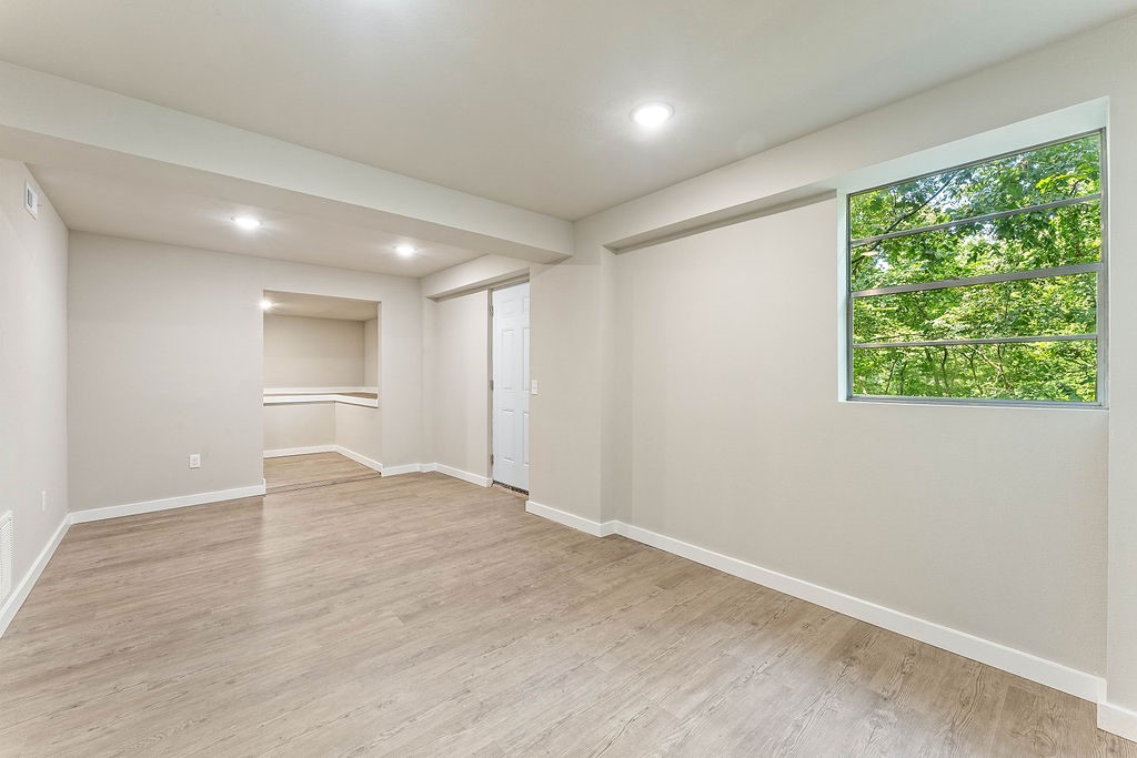 Avondale Sub 2-Bvv - Residential Lease