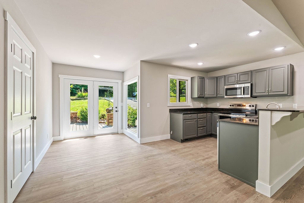 Avondale Sub 2-Bvv - Residential Lease