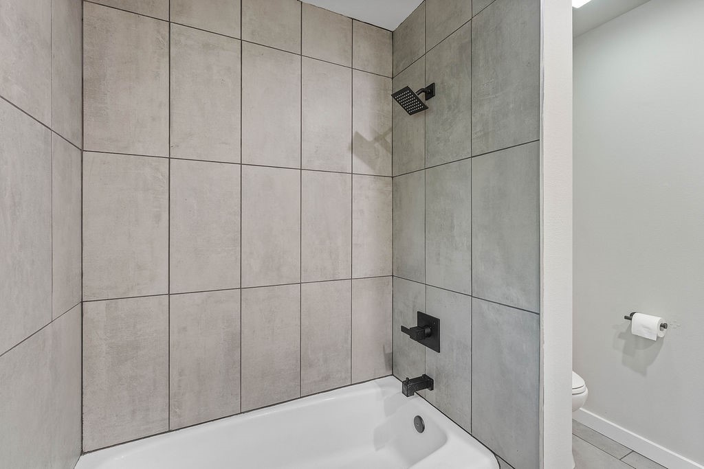 Avondale Sub 2-Bvv - Residential Lease