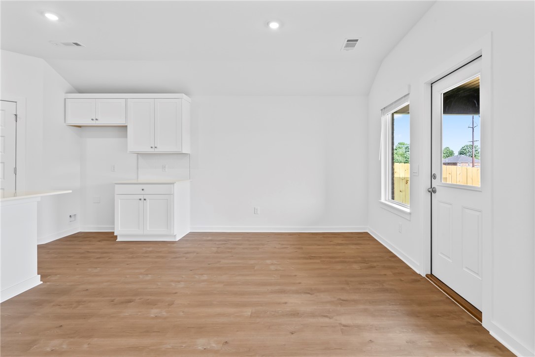 Shepherd Hills - Residential Lease