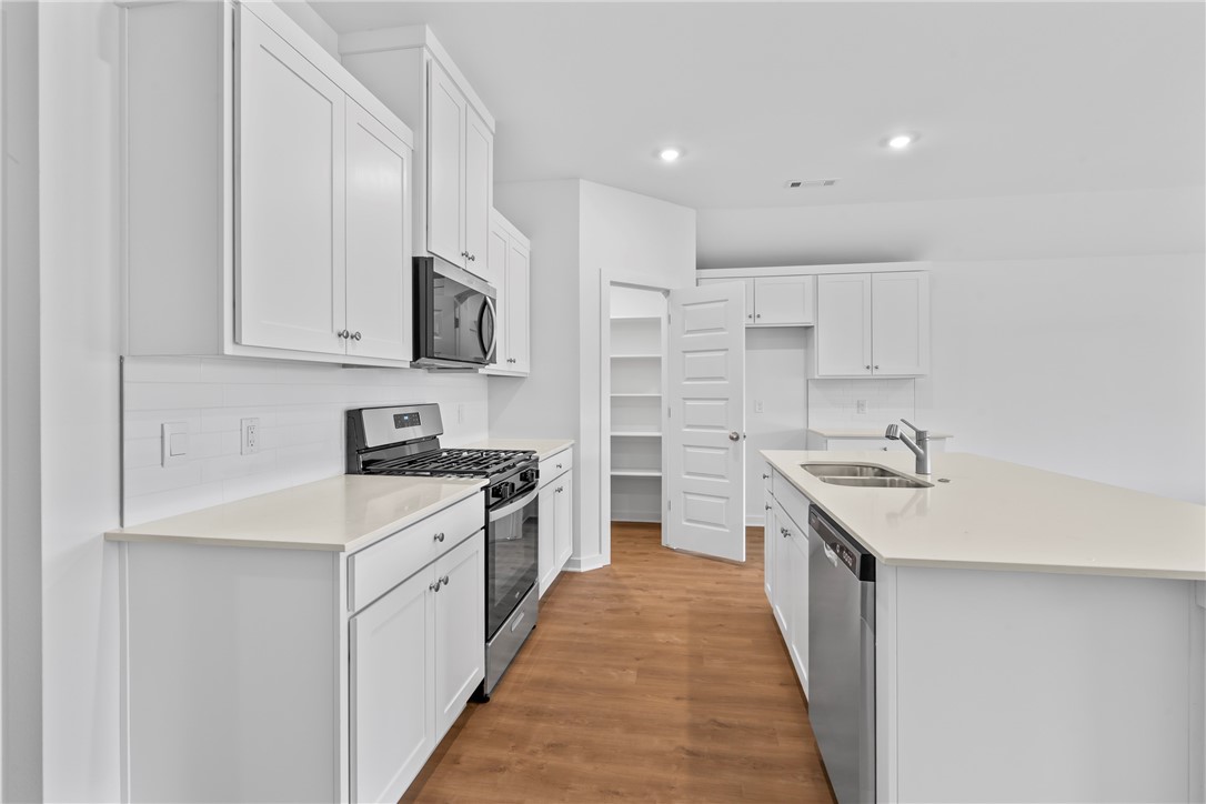 Shepherd Hills - Residential Lease