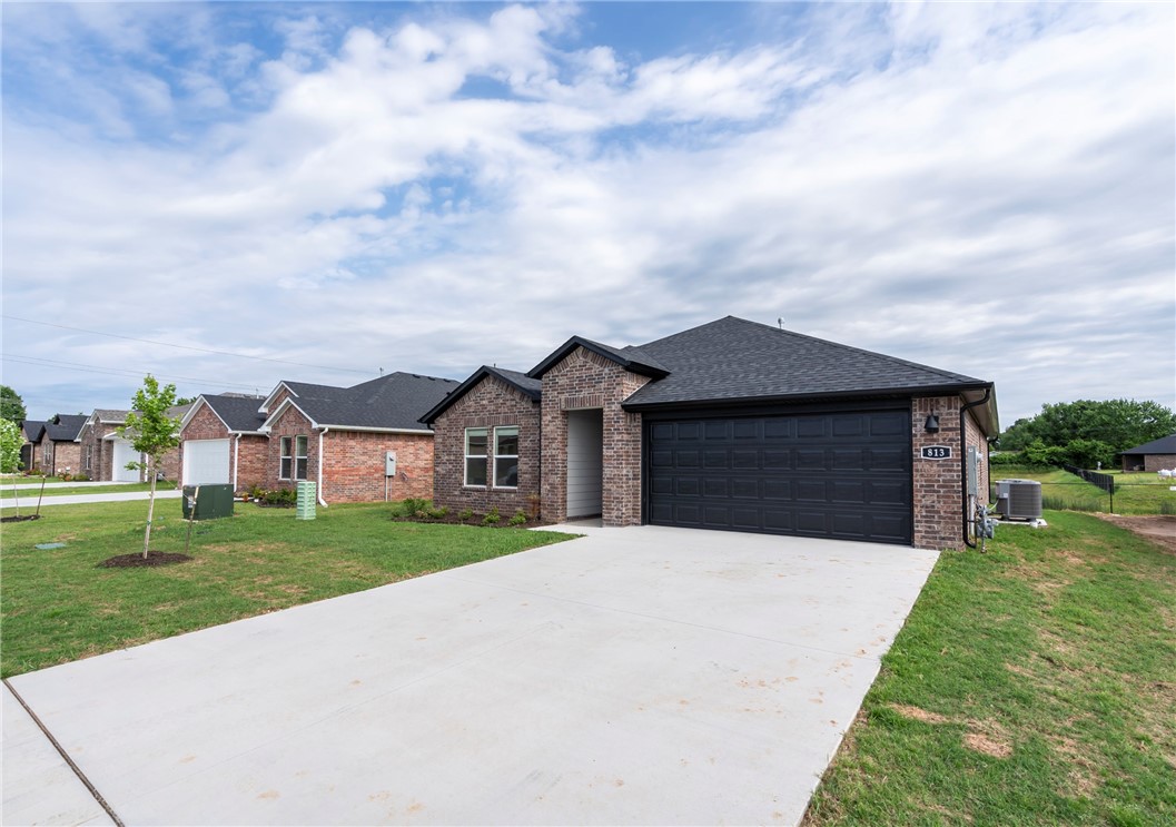 Shepherd Hills - Residential Lease