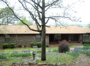 Too many updates to list! Remodeled kitchen, new paint, new heating and air, and one of the best lake views in the River Valley.Seller is offering a 1 year home warranty (up to $500.00) with an accepted offer.