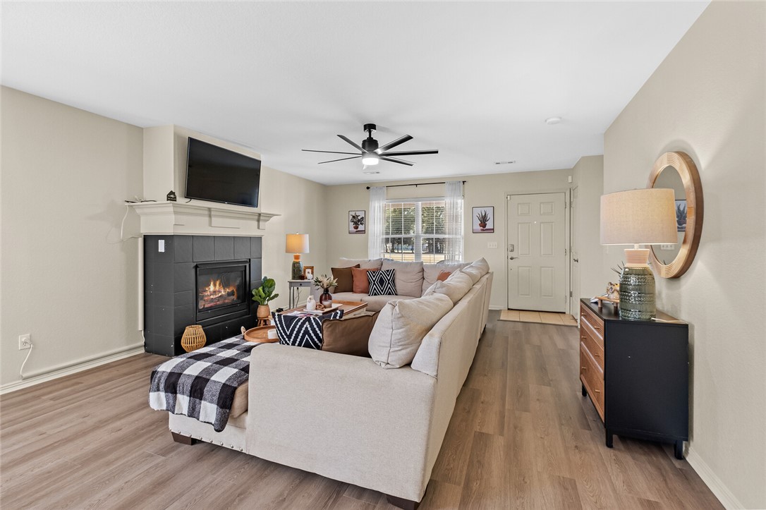 Walnut Crossing Sub - Residential Lease