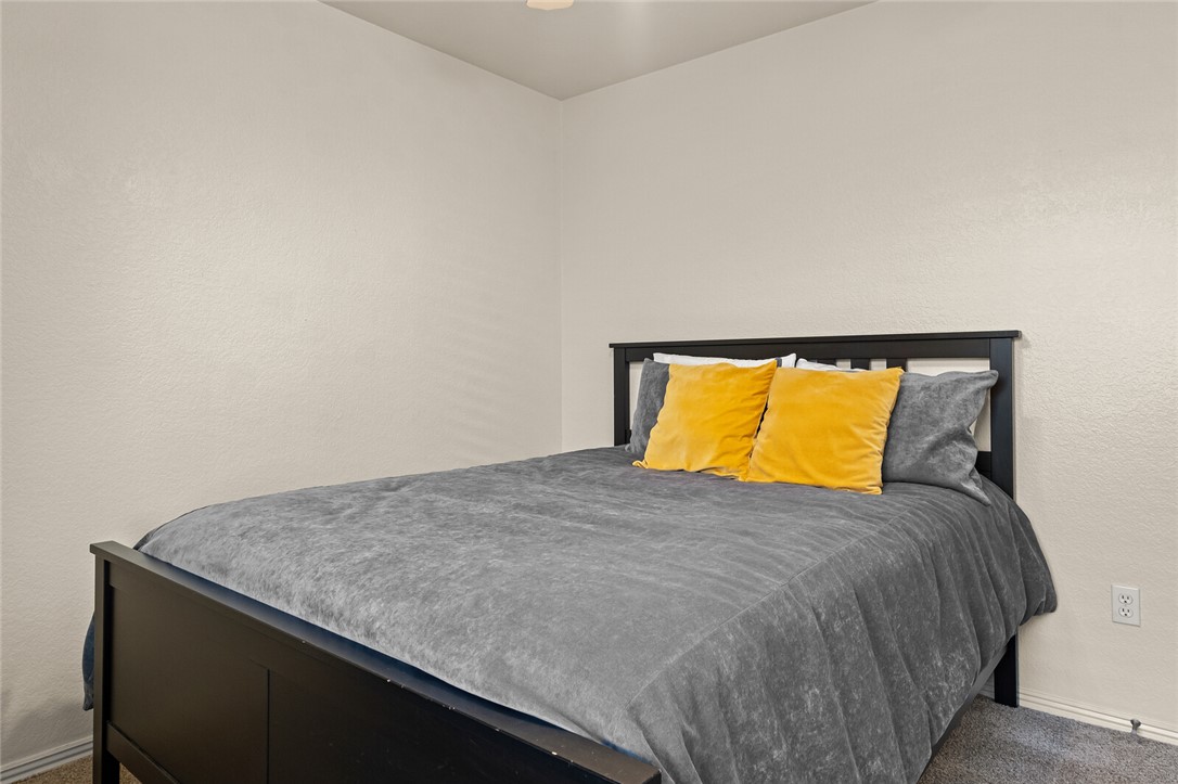 Walnut Crossing Sub - Residential Lease