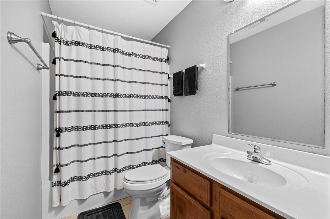 Walnut Crossing Sub - Residential Lease