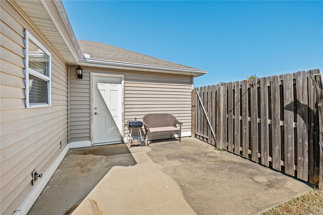 Walnut Crossing Sub - Residential Lease