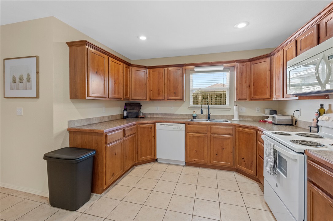 Walnut Crossing Sub - Residential Lease