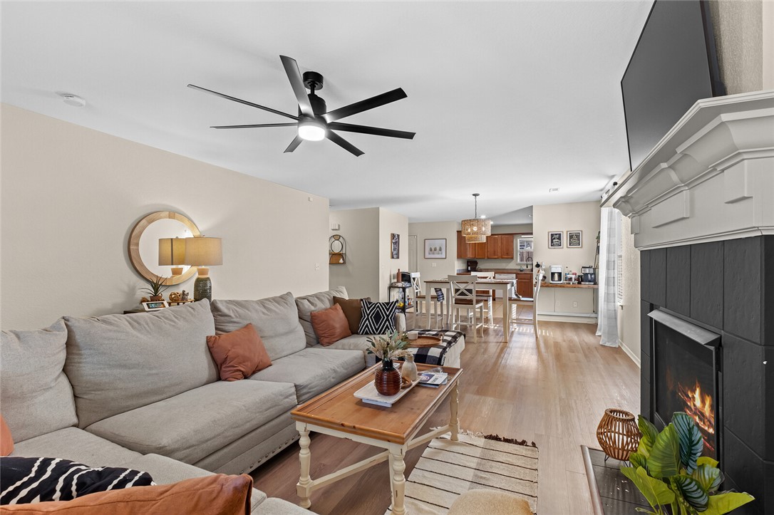 Walnut Crossing Sub - Residential Lease