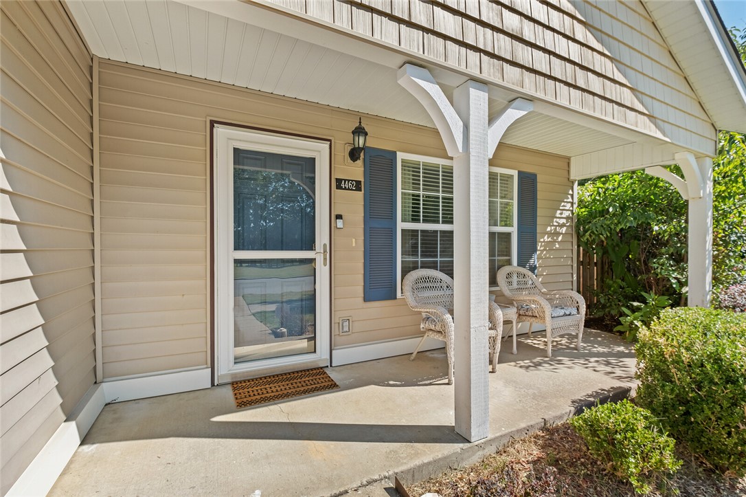 Walnut Crossing Sub - Residential Lease