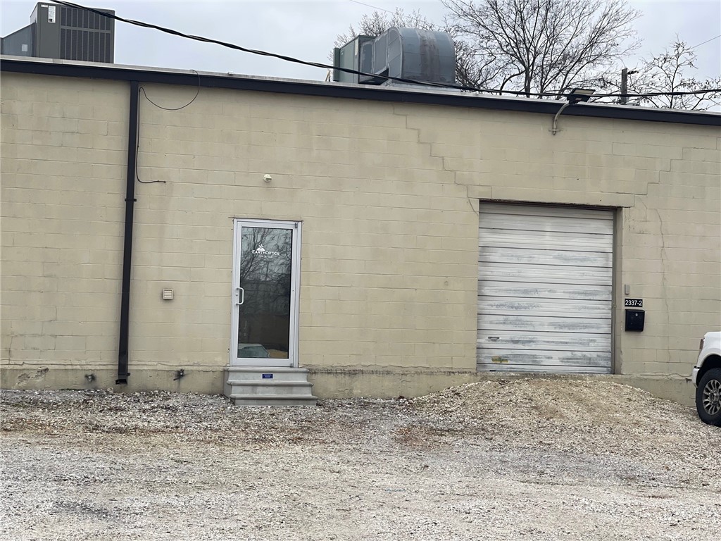 3-16-30 FAYETTEVILLE OUTLOTS - Commercial Lease