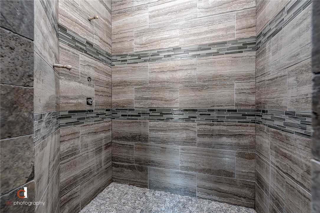 Copper Ridge Court Little Flock - Residential