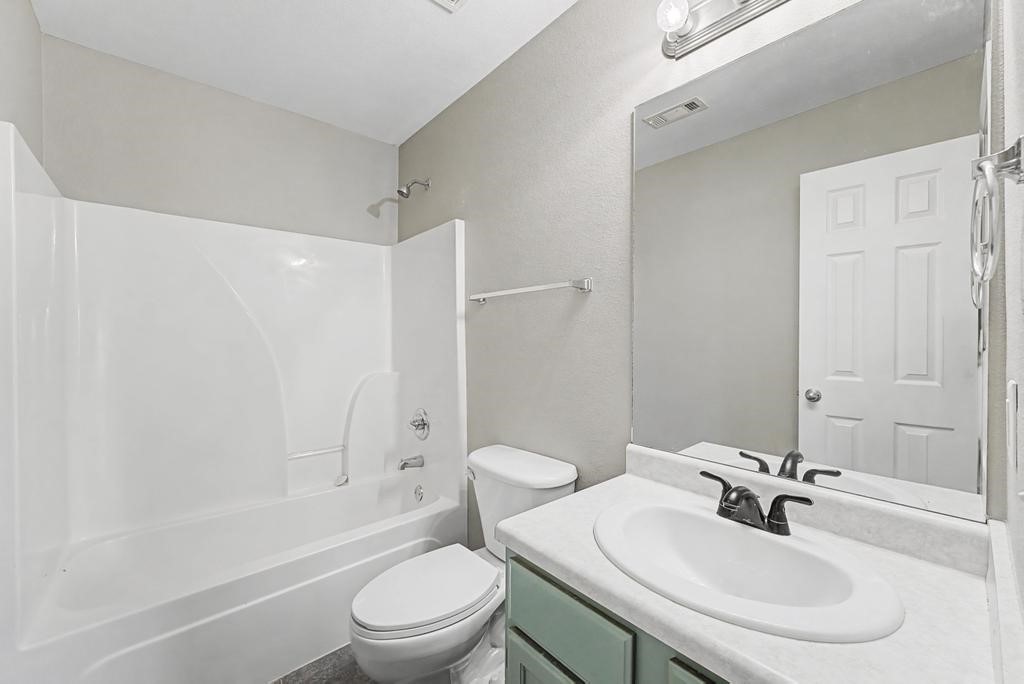 Oakwoods Sub Ph IV - Residential