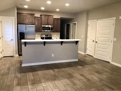 MLS: 1302307