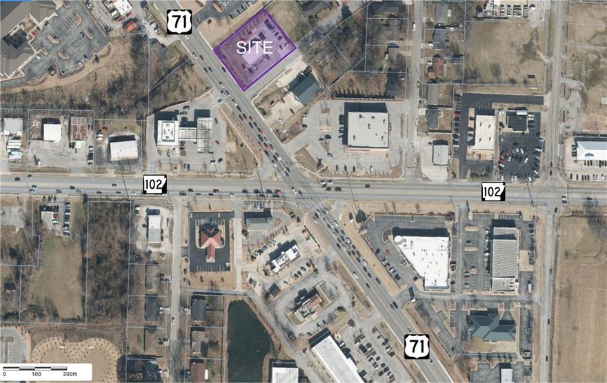Solid commercial building in the heart of the commercial thoroughfare in Bentonville. Approximately 25,000 cars per day. Small building will be perfect for owner-user. Located in flood plain.