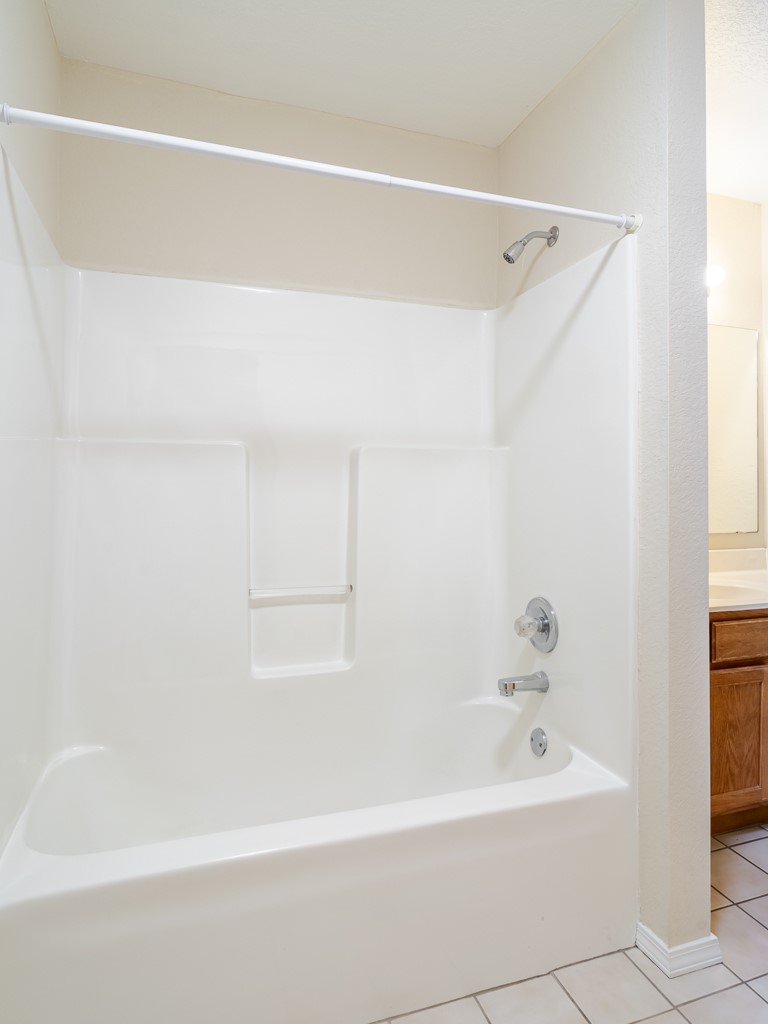 Holly Gardens Bentonville - Residential Lease