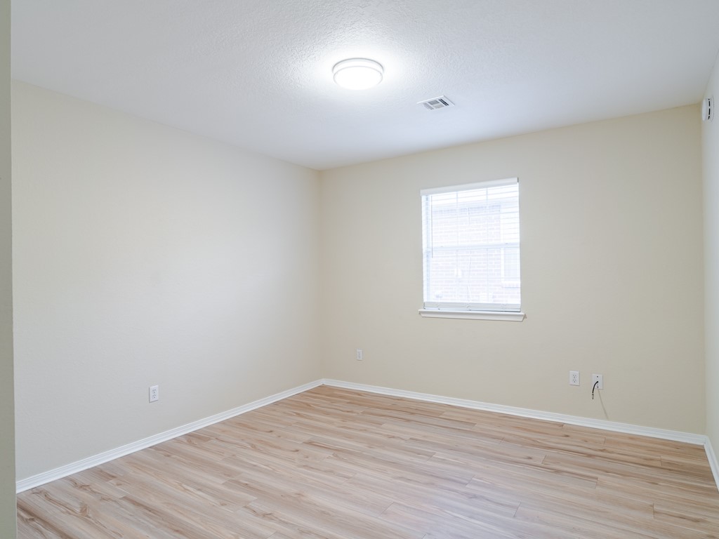 Holly Gardens Bentonville - Residential Lease