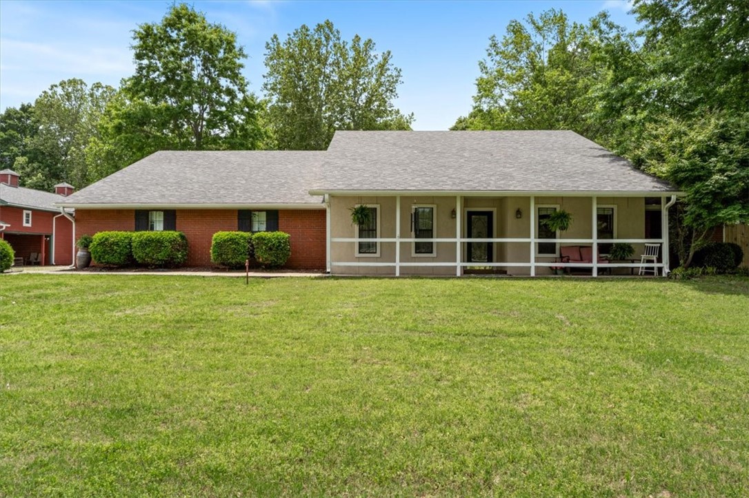 Lazy U Ranch - Residential