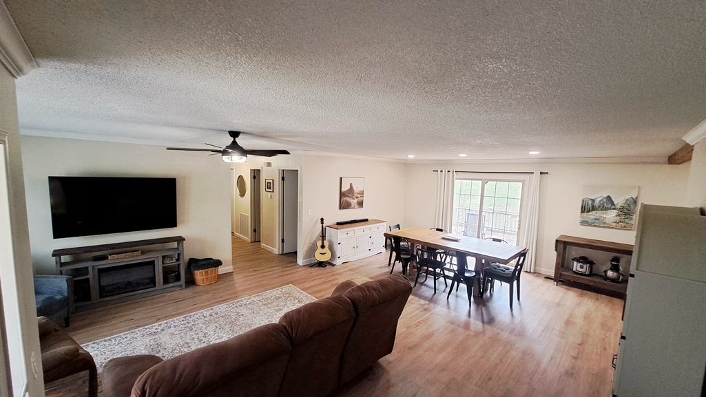 210 Kitchens Street