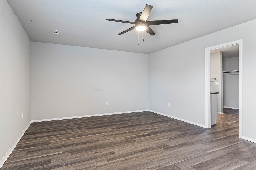 WALNUT HILL SUB PH IV-PEA RIDGE - Residential