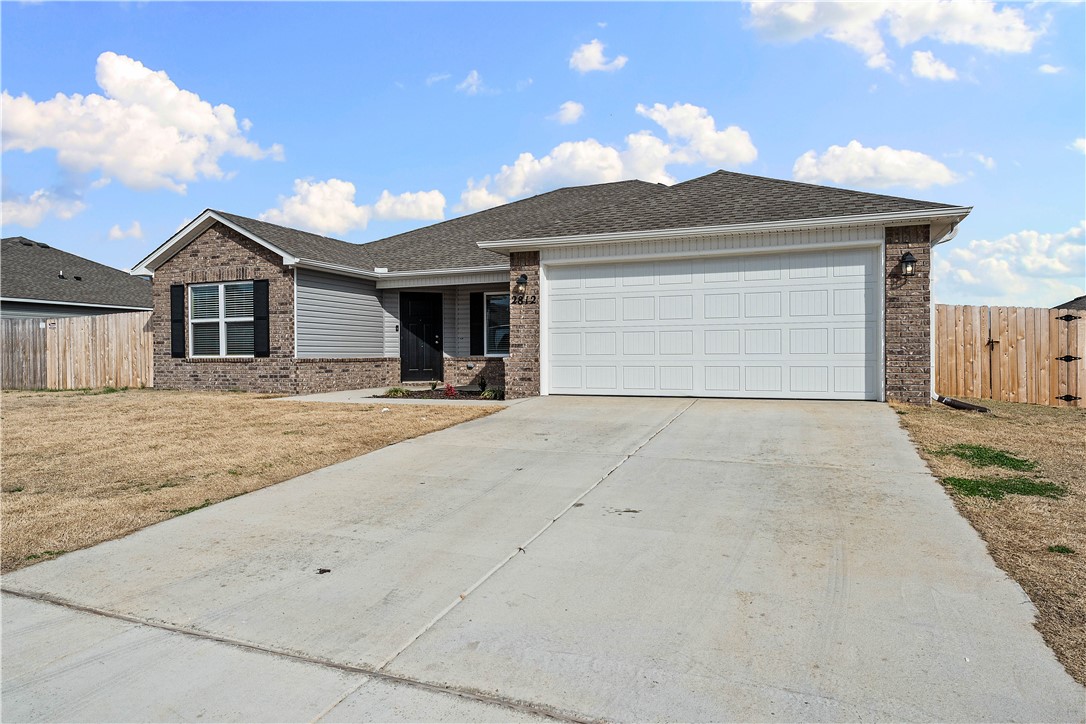 WALNUT HILL SUB PH IV-PEA RIDGE - Residential