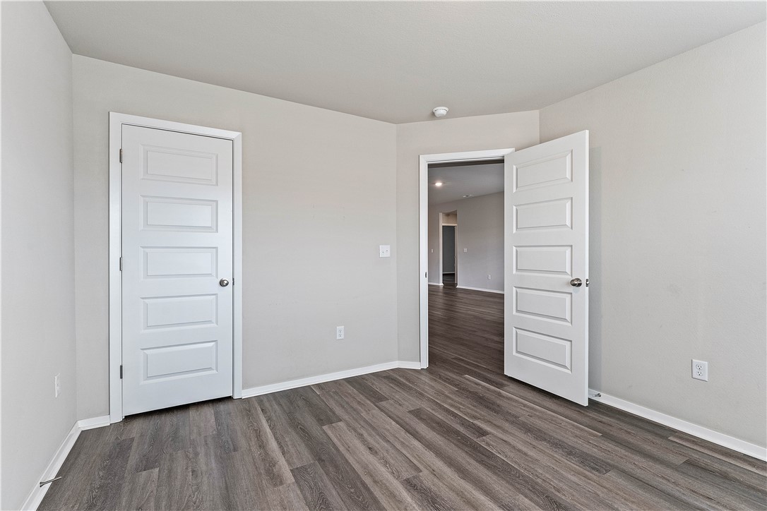 WALNUT HILL SUB PH IV-PEA RIDGE - Residential