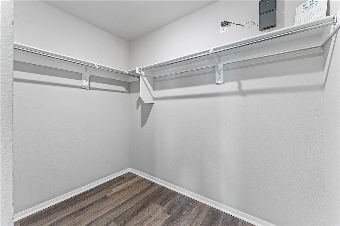 WALNUT HILL SUB PH IV-PEA RIDGE - Residential